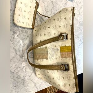 MCM Princess Lion Purse